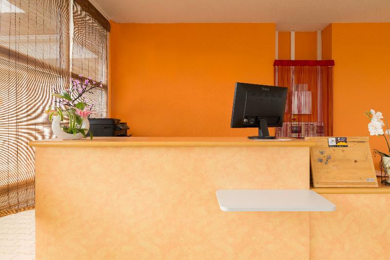 The Originals Access, Hotel Saint-Flour Екстер'єр фото