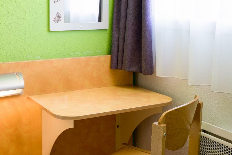 The Originals Access, Hotel Saint-Flour Екстер'єр фото